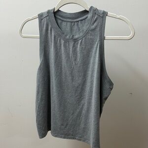 Vuori Energy Crop Tank – Heather Gray M